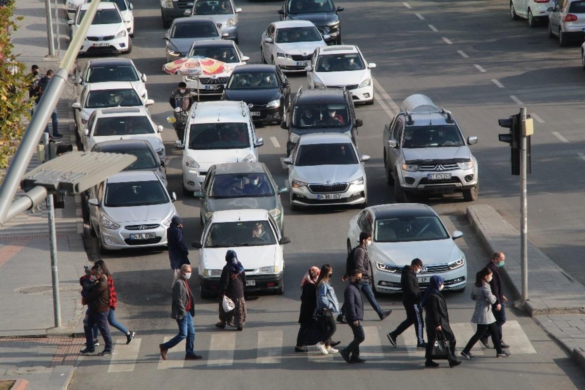 Batman&rsquo;da droneli trafik denetimi