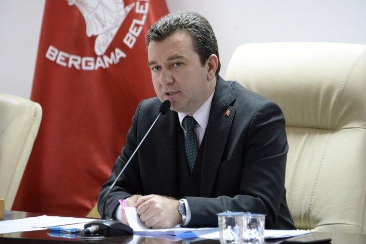 Riskli yapı olduğu ortaya çıkan Bergama Belediye binası yıkılacak G2