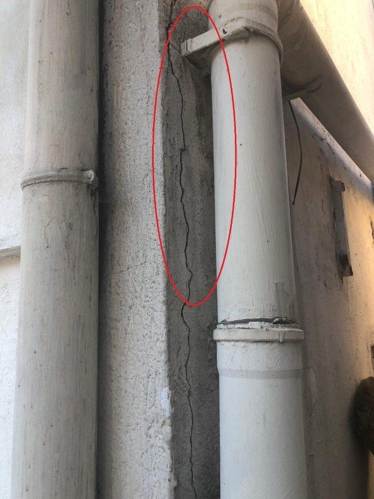 Riskli yapı olduğu ortaya çıkan Bergama Belediye binası yıkılacak G3