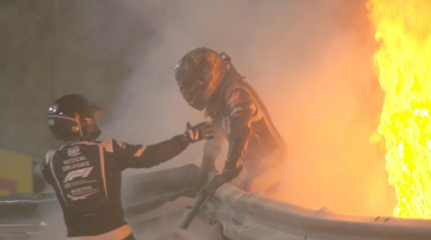 Yanan araçtan çıkan F1 pilotu Grosjean'dan açıklama: İyiyim, yani iyi sayılırım