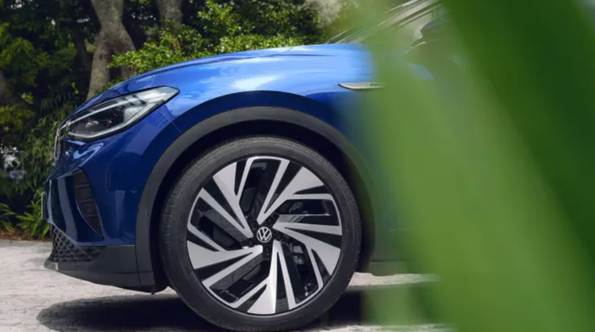 Tesla ve Volkswagen uygun fiyatlı elektrikli otomobil mi &uuml;retecek?