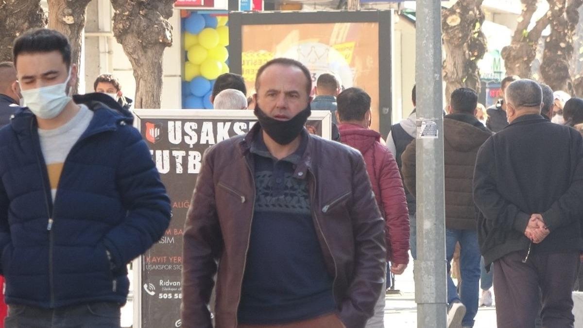 Uşak&rsquo;ta sosyal mesafe yok sayıldı