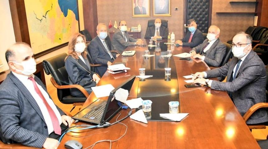 Vali Dağlı&rsquo;dan koronaya karşı &lsquo;tedbir&rsquo; uyarısı