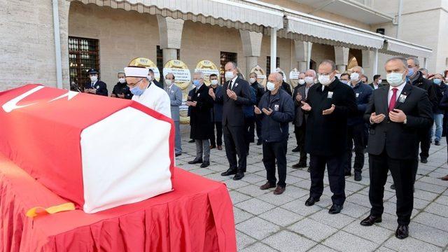 Bursa’da emekli Vali Zekai Gümüşdiş son yolculuğuna uğurlandı