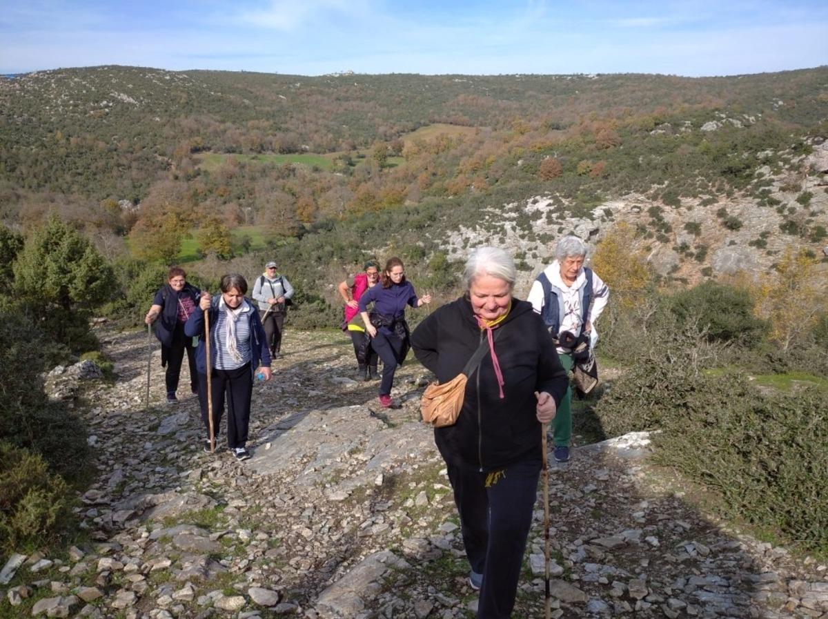 Spor yaparak, doğayı keşfediyorlar