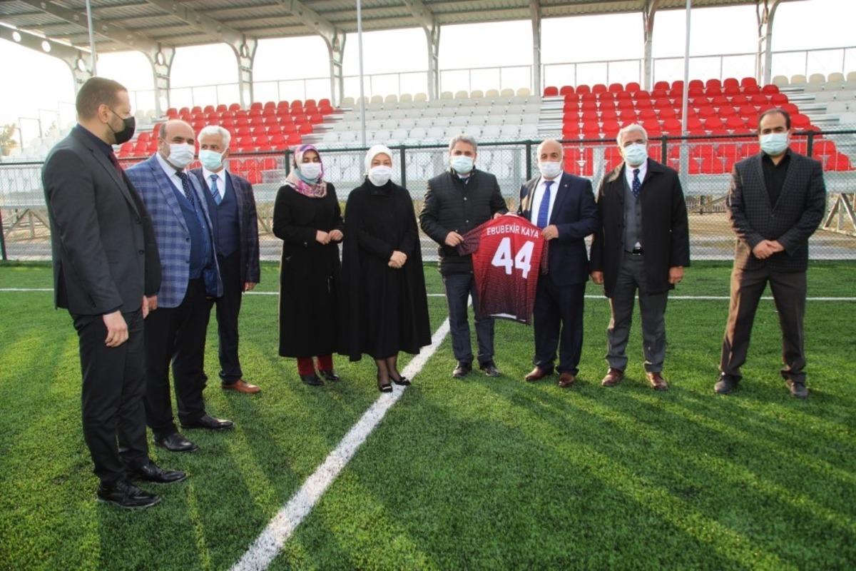 Milletvekili &Ccedil;alık ve Başkan G&uuml;der, gen&ccedil;lik yatırımını inceledi