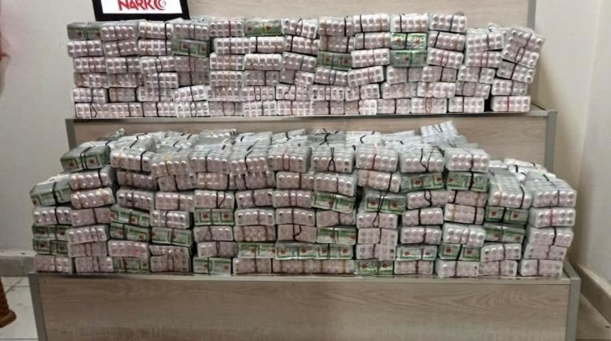 Erzincan&rsquo;da 124 bin 260 adet sentetik hap ele ge&ccedil;irildi