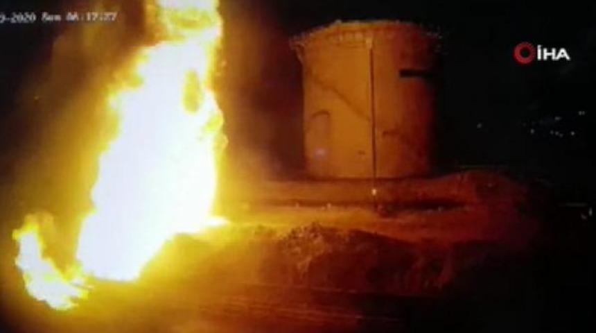 Irak'taki petrol rafinerisine saldırı anı kamerada