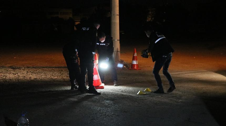 İzmir'de silahla vurulan kişi ağır yaralandı