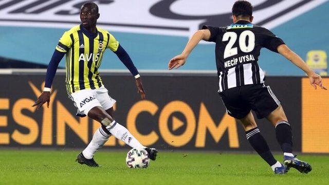Fenerbahçe'de elde tek forvet Cisse kaldı