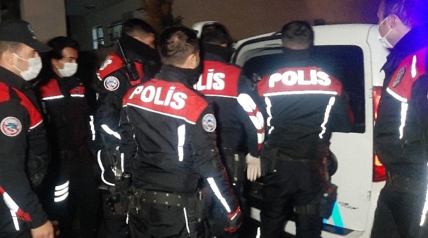 Ailesine saldıran şahıs g&ouml;zaltına alındı