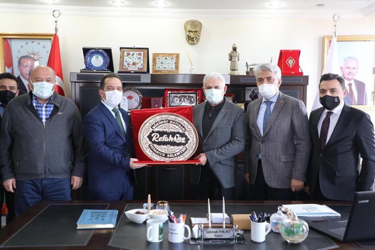 Yıldırım, Refahiye Belediyesini ziyaret etti