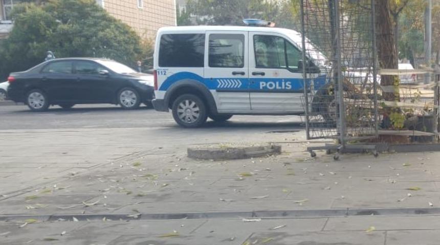 Berber d&uuml;kkanındaki tartışma kanlı bitti