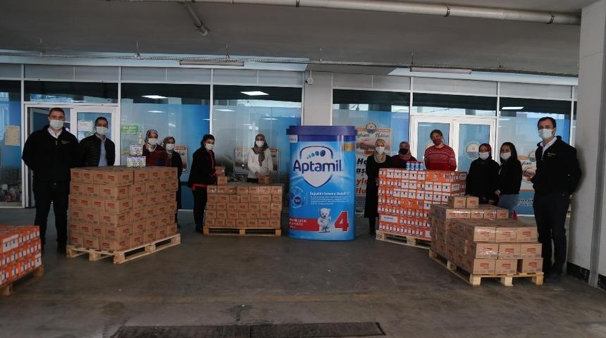 S&uuml;tler &ccedil;ocuklara ulaşmak &uuml;zere, paylaşım noktası raflarında yerini aldı