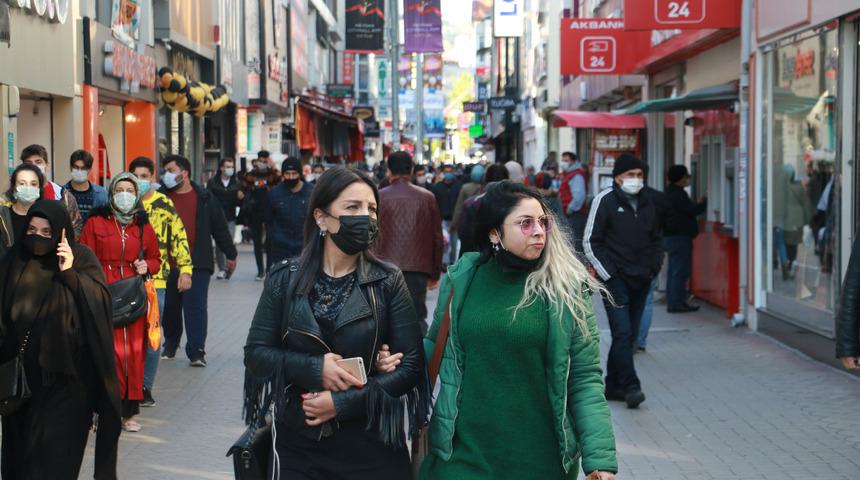 Samsun Valisi'nden korkutan a&ccedil;ıklama: Vaka y&uuml;k&uuml;, artık kaldırılamaz bir noktaya ilerliyor