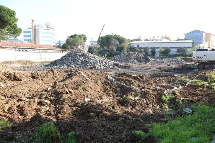 Gebze’de yeni futbol sahasının inşasına başlandı G3