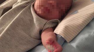 Annesi 1,5 yaşındaki bebeğe alkol içirip fotoğraflarını paylaştı