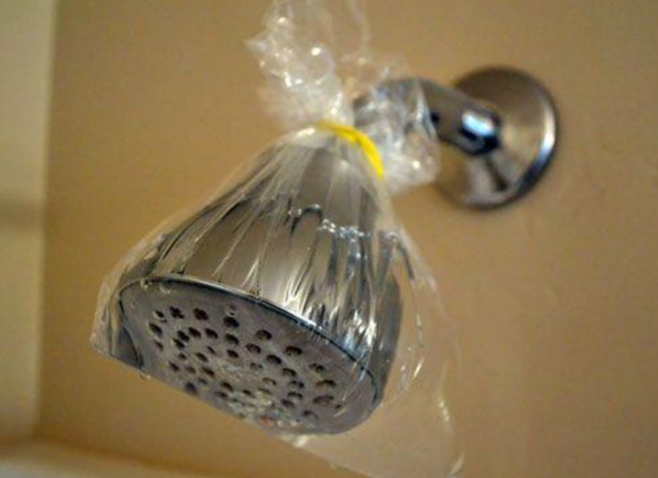 Sorun olmaktan çıkıyor! Bu çözüm duş başlığınızı kireçten arındırıyor