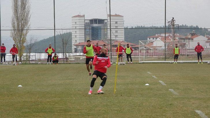 Uşakspor, Sarıyer hazırlıklarına devam ediyor G5