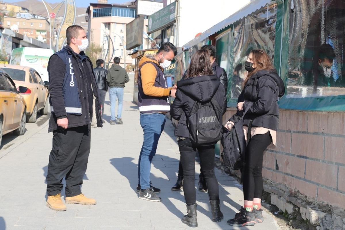 Hakkari polisi denetimden taviz vermiyor