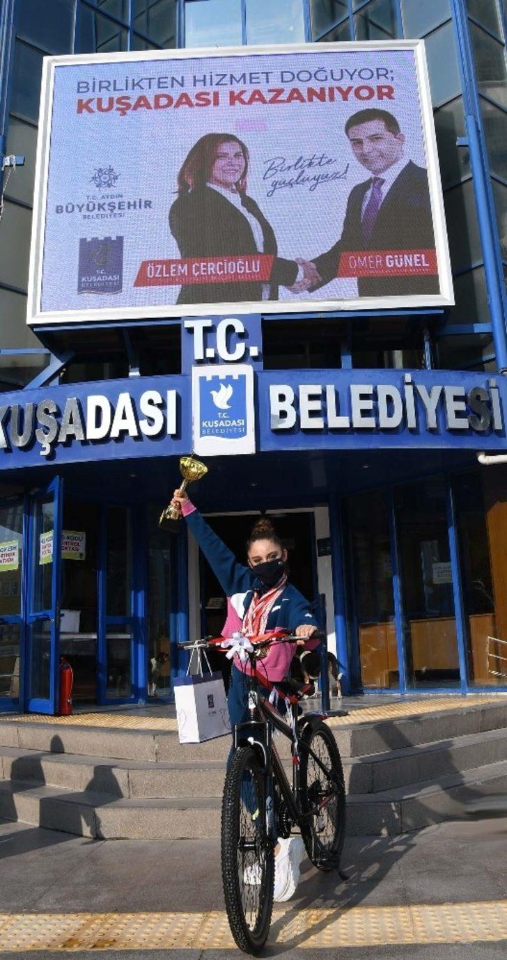 Başkan Günel’den genç sporcuya anlamlı jest G4