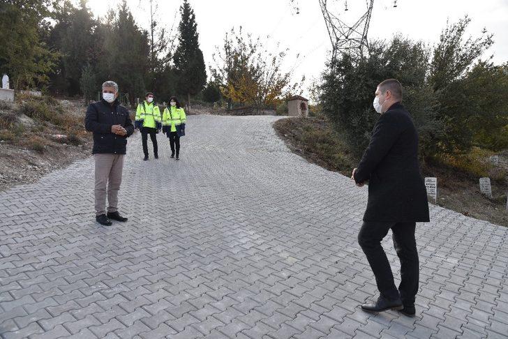 Büyükşehirden Aşağı Kayapınar Mezarlığında kilit parke çalışması G1