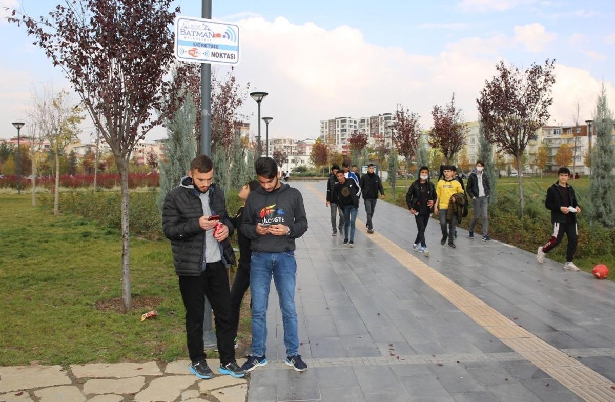 Batman Belediyesinden &uuml;cretsiz internet hizmeti