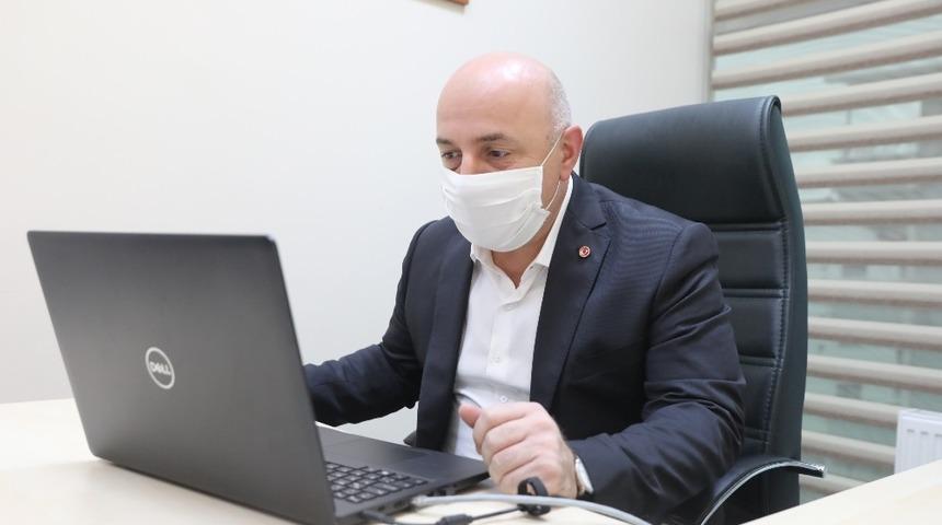 Başkan Bıyık, &ouml;ğrencilerle &ccedil;evirim i&ccedil;i buluştu