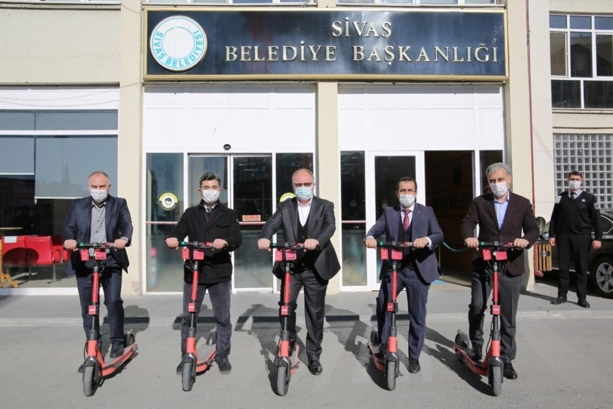 Belediyeden vatandaşa &ccedil;evre dostu ulaşım ara&ccedil;ları