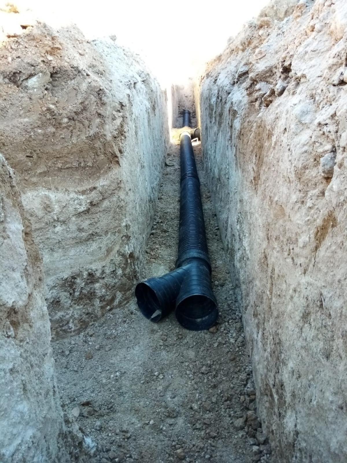 Korkuteli&rsquo;nde yeni imar yolları &uuml;zerinde kanalizasyon &ccedil;alışması