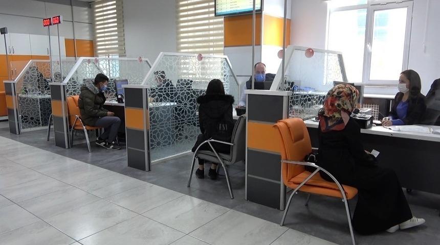 Valilik yeni mesai saatlerini duyurdu: &Ccedil;arşamba g&uuml;n&uuml;nden itibaren başlıyor