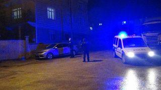 Kısıtlamaya uymayan kardeşler terör estirdi: 3 polis yaralı