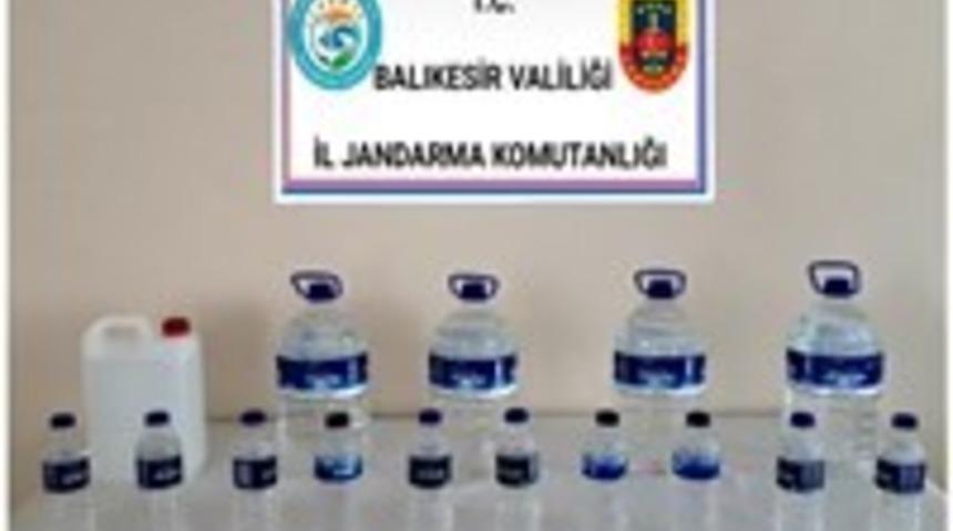 Sındırgı&rsquo;da 30 litre ka&ccedil;ak i&ccedil;ki yakalandı