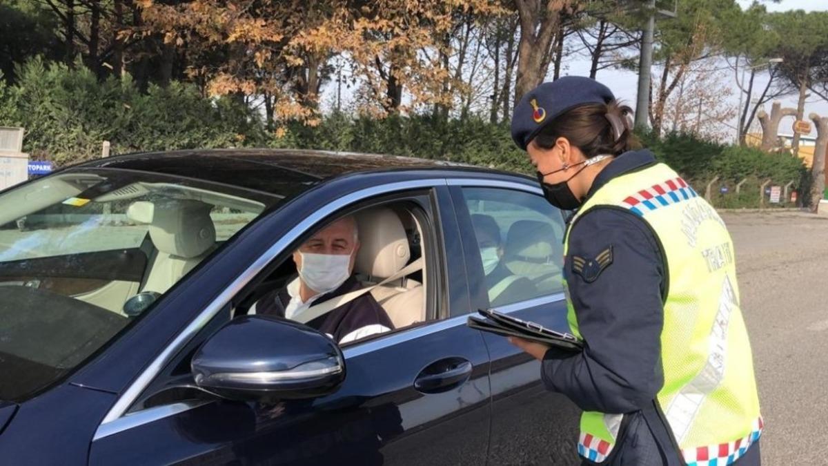 Balıkesir&rsquo;de trafik kurallarını ihlal eden s&uuml;r&uuml;c&uuml;lere 105 bin lira ceza