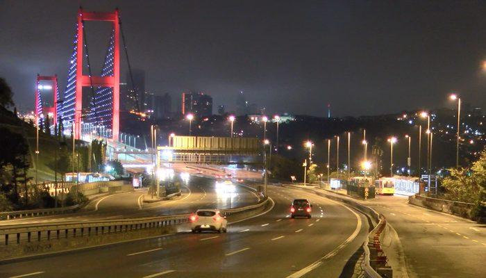 Sokağa çıkma kısıtlaması saat 05.00'te sona erdi, hayat yeniden başladı