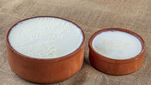 Taş gibi yoğurt mayalamanın püf noktası burada! Ünlü şeften serçe parmak taktiği