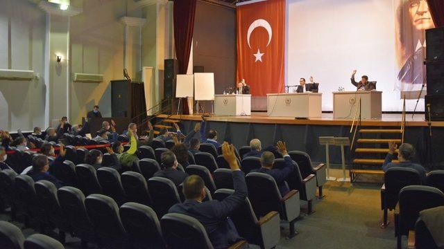 Akhisar Belediye Meclisi’nden esnafa tam destek