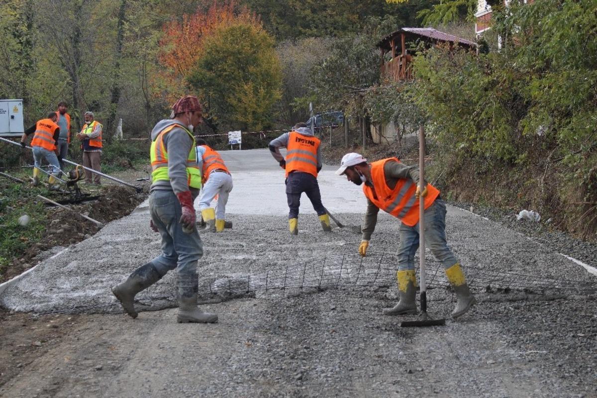 Kabaceviz Mahallesi&rsquo;nde beton yol sevinci