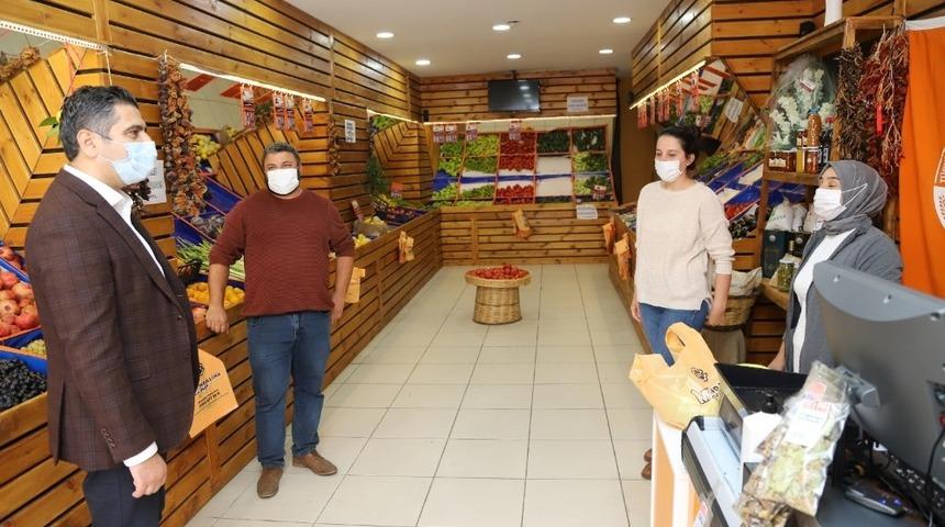 Başkan Kayalar&rsquo;dan esnafa moral ziyareti