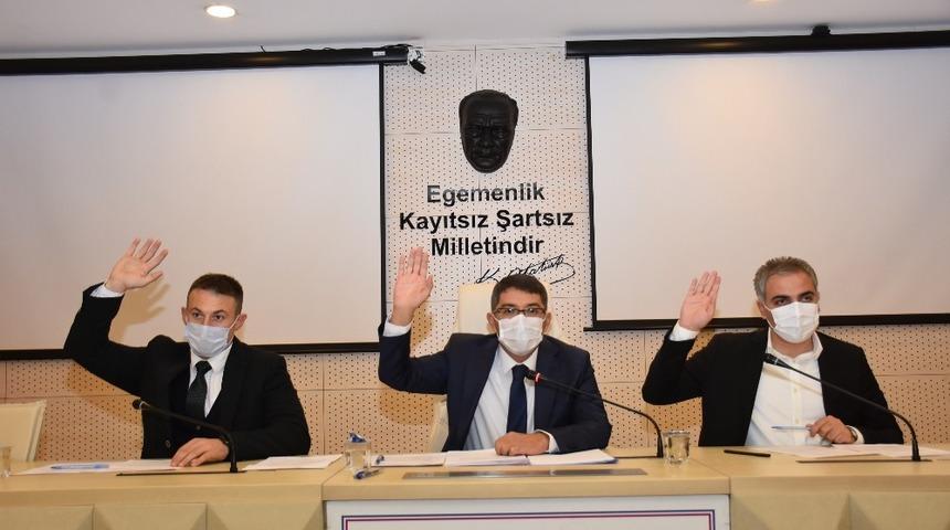 Salgın s&uuml;recinde esnafın y&uuml;z&uuml;n&uuml; Şehzadeler Belediyesi g&uuml;ld&uuml;recek