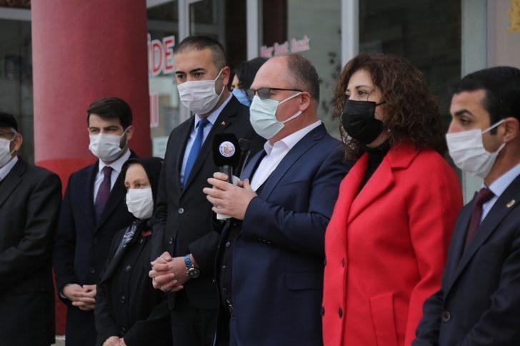 Sivas Belediyesinden Cem Vakfına cenaze nakil aracı G2