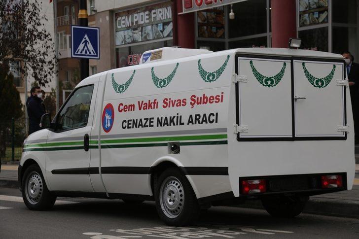 Sivas Belediyesinden Cem Vakfına cenaze nakil aracı G4