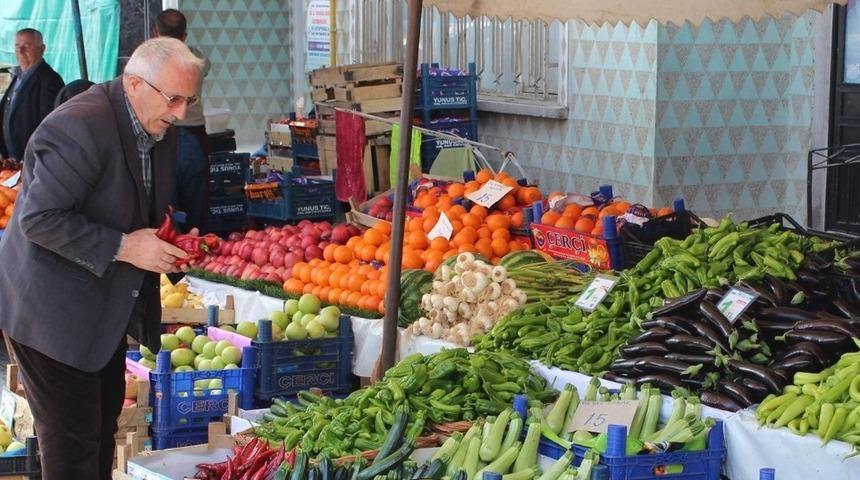 Tavşanlı’da kurulan pazarın günleri değişti