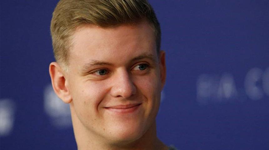 Schumacher'in oğlu Formula 1'de mücadele edecek