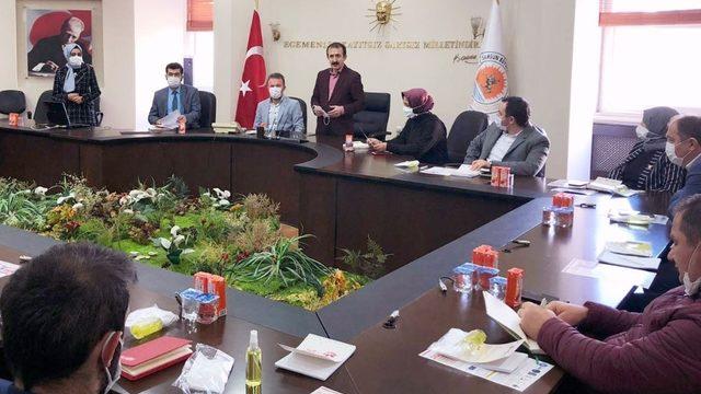 Göçmenlerin işgücü ve eğitim durumları masaya yatırıldı