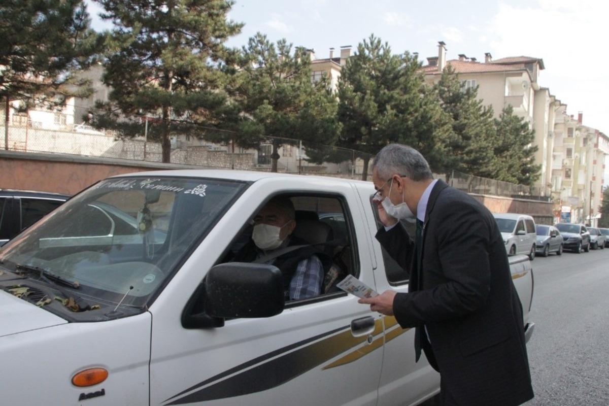 Tosya Kaymakamı &ouml;ncelik yaya uygulamasına katıldı