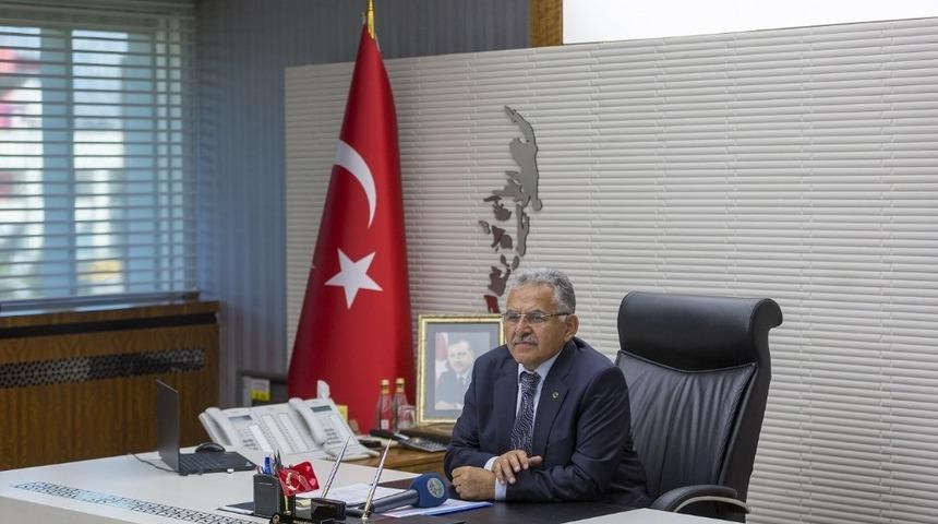 Başkan B&uuml;y&uuml;kkılı&ccedil;: "Hayatı paylaşmak i&ccedil;in hi&ccedil;bir engel yok"