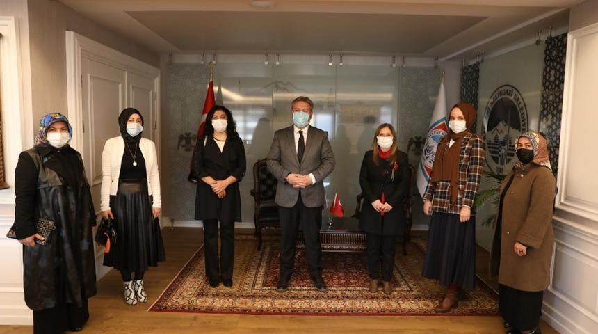 Kadın kollarından Başkan Palancıoğlu&rsquo;na ziyaret