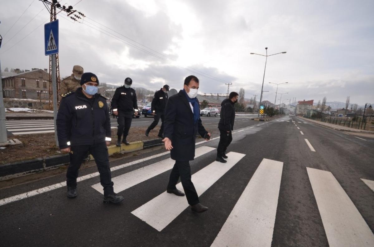 Sarıkamış&rsquo;ta "&Ouml;ncelik Hayatın, &Ouml;ncelik Yayanın" etkinliği d&uuml;zenlendi