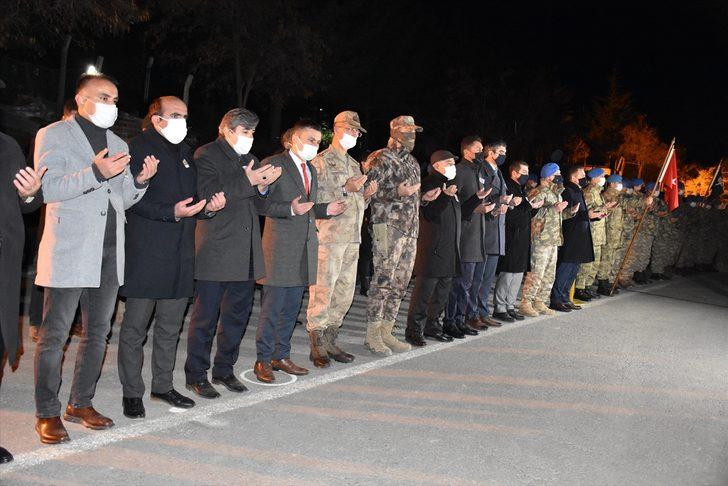 Hakkari'de araç kazasında şehit olan askerin cenazesi Kütahya'da toprağa verildi G4